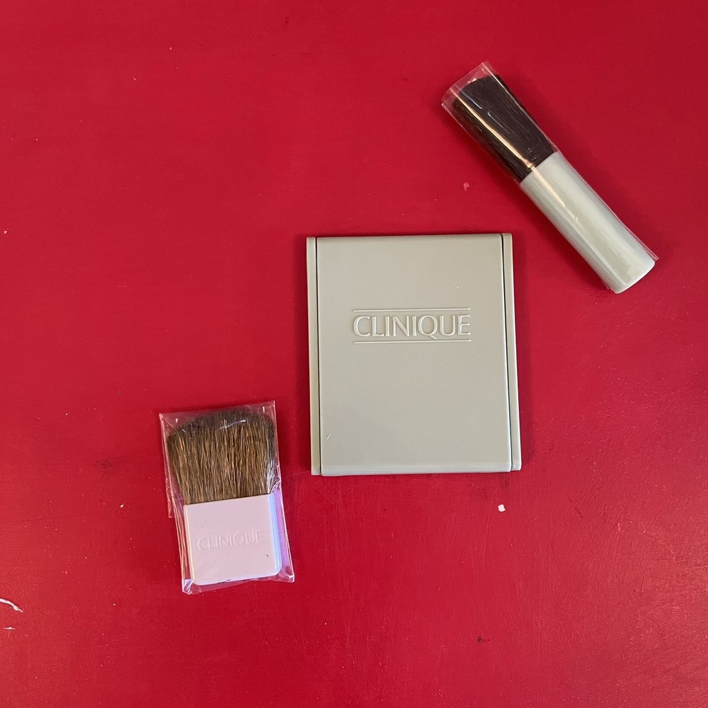 Vintage Clinique Compact Mirror Flip Open Green‎ Purse 2 Brand New Blush Brush